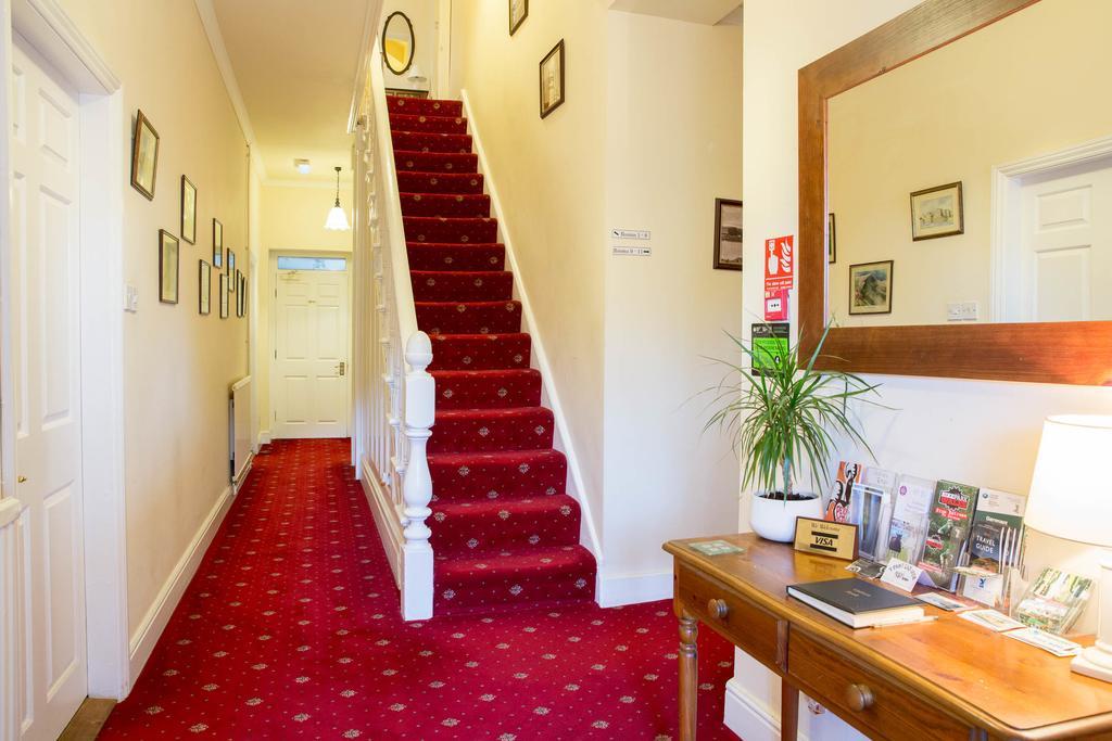 מרת'יר טידפיל Llwyn Onn Guest House מראה חיצוני תמונה